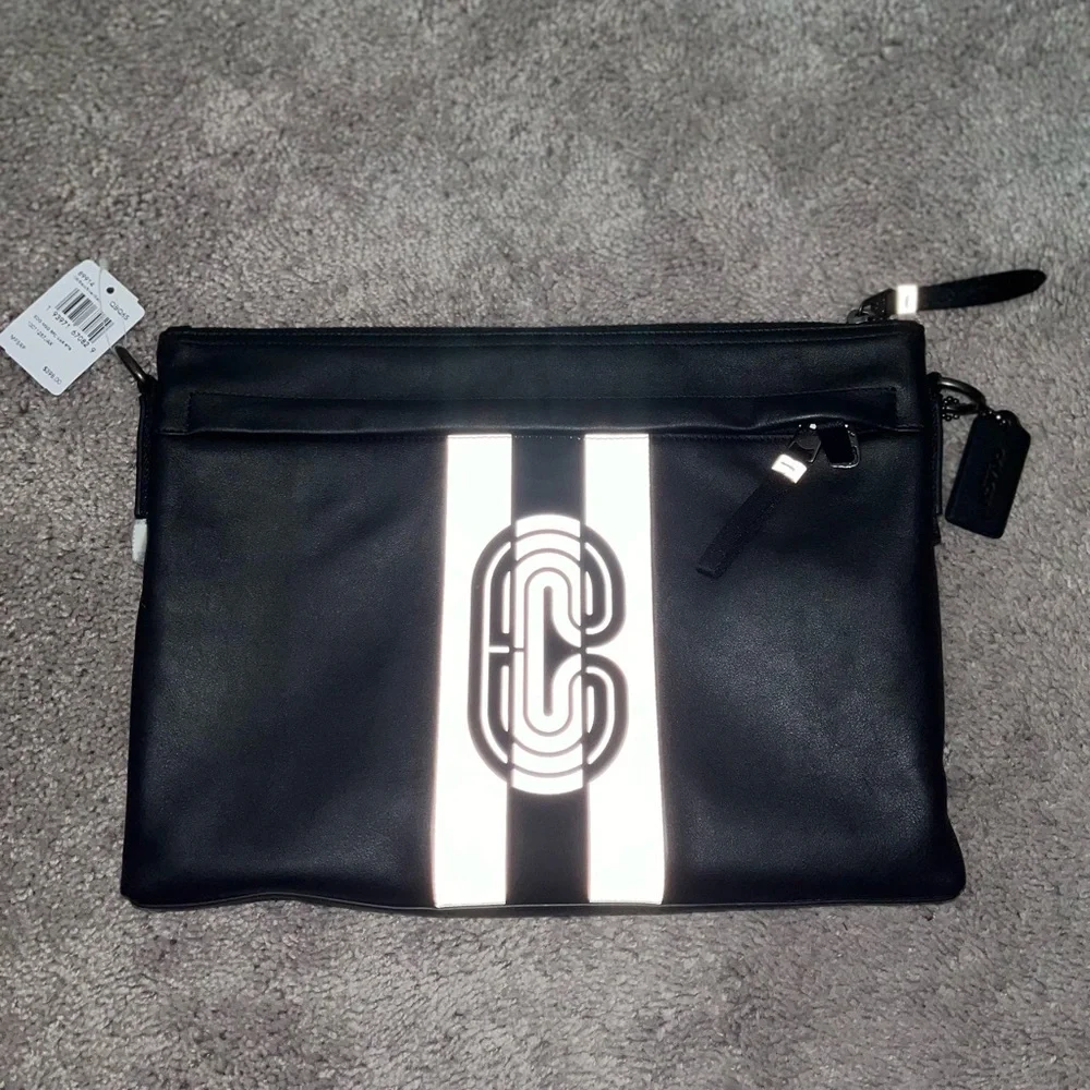 Coach New York large pouch shoulder bag QBQ6S black silver new $398 89914